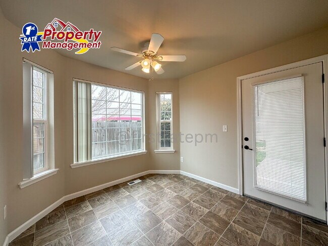 Building Photo - 10151 W Garverdale Ln