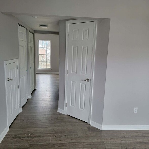 Building Photo - 47734 Devin Cir