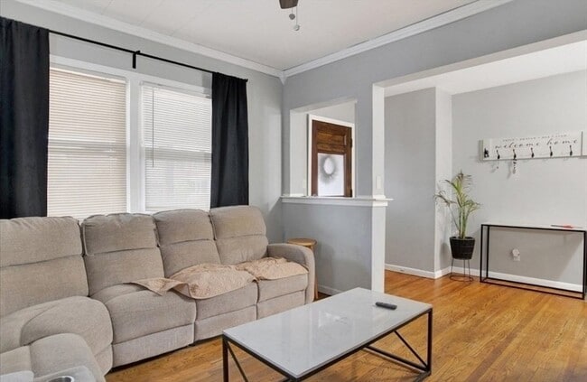 Building Photo - 33-35 Hitchcock Street Unit 2