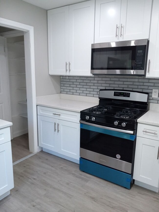 Building Photo - Spectacular 3-Bedroom Home in Gary!