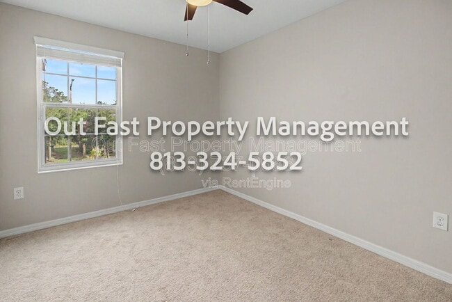 Building Photo - 6919 Holly Heath Dr