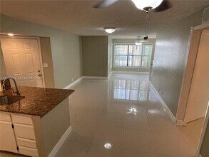 Building Photo - 2826 S University Dr