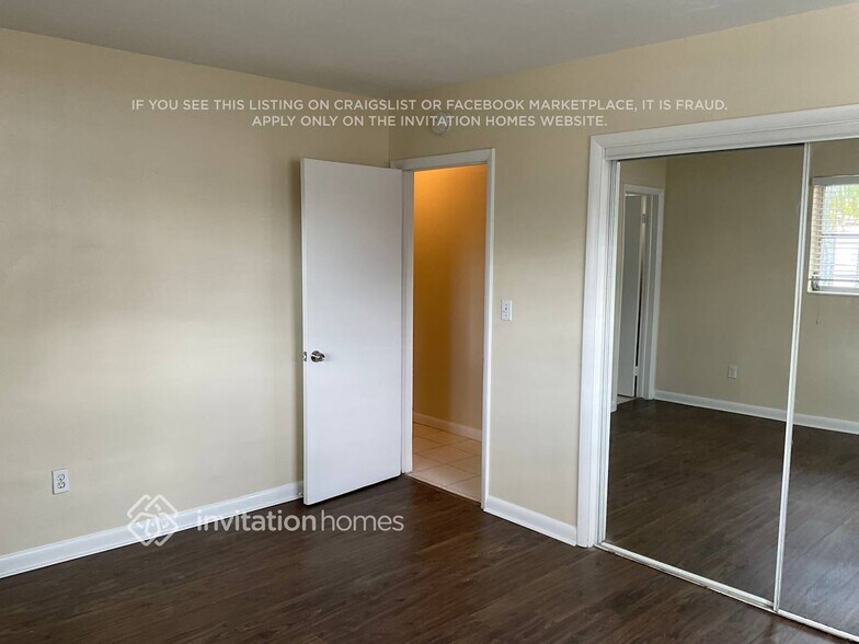 Building Photo - 15755 SW 105th Ct