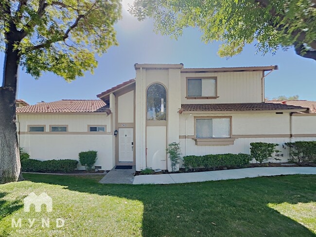Primary Photo - 362 Via Primavera Dr