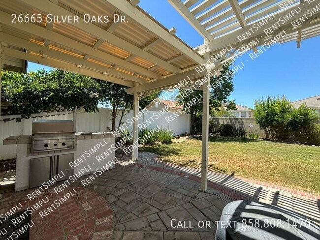 Building Photo - 26665 Silver Oaks Dr