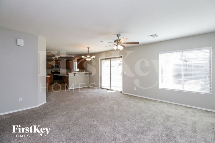 Building Photo - 39405 N Marla Cir