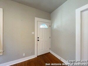 Building Photo - 919 Ripley Ave