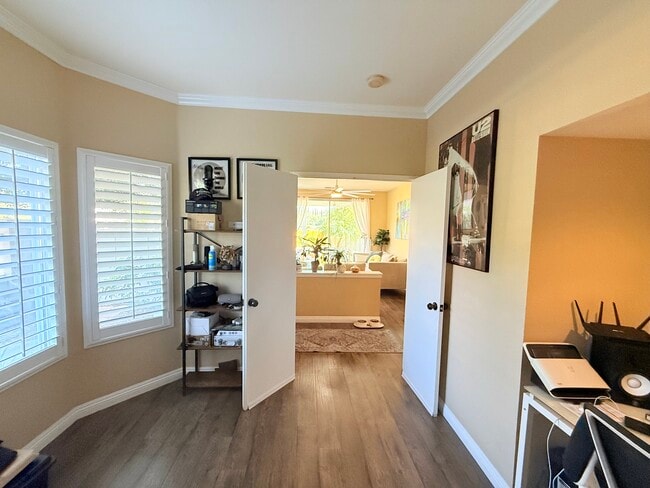 Building Photo - 2204 Lago Ventana