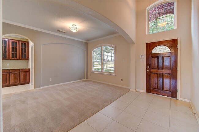 Building Photo - 5802 Horseshoe Falls