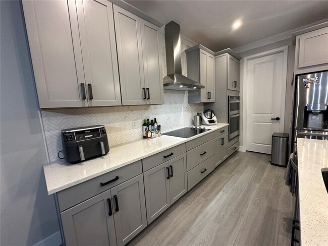 Building Photo - 11965 Bohemian Pl