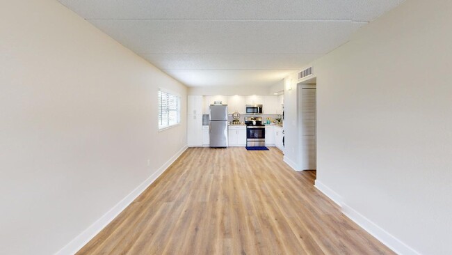 Interior Photo - Park On Central