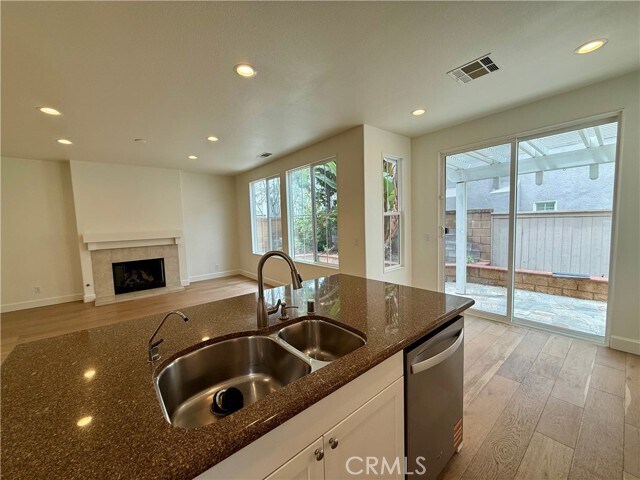 Building Photo - 50 Arborwood