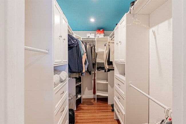 Building Photo - 12123 Monticeto Ln