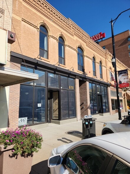 Building Photo - 618 Saint Joseph St