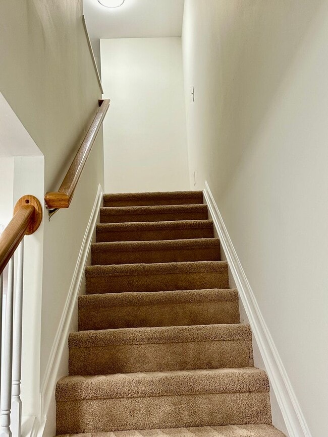 Building Photo - Ballantyne 2-bedroom Townhome ready now!