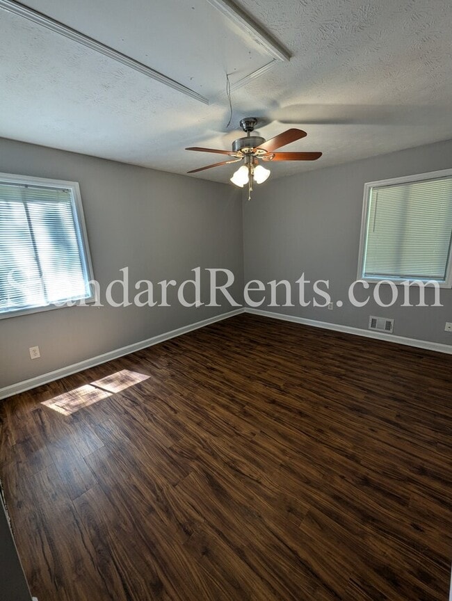 Building Photo - 4650 Aberdeen Ln