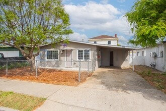 Building Photo - 415 E 26th St