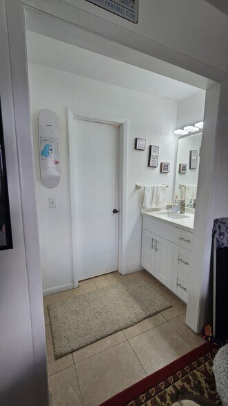 Building Photo - 4361 W McNab Rd