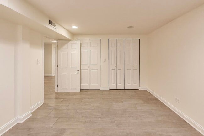 Building Photo - 3901 N Hamilton Ave