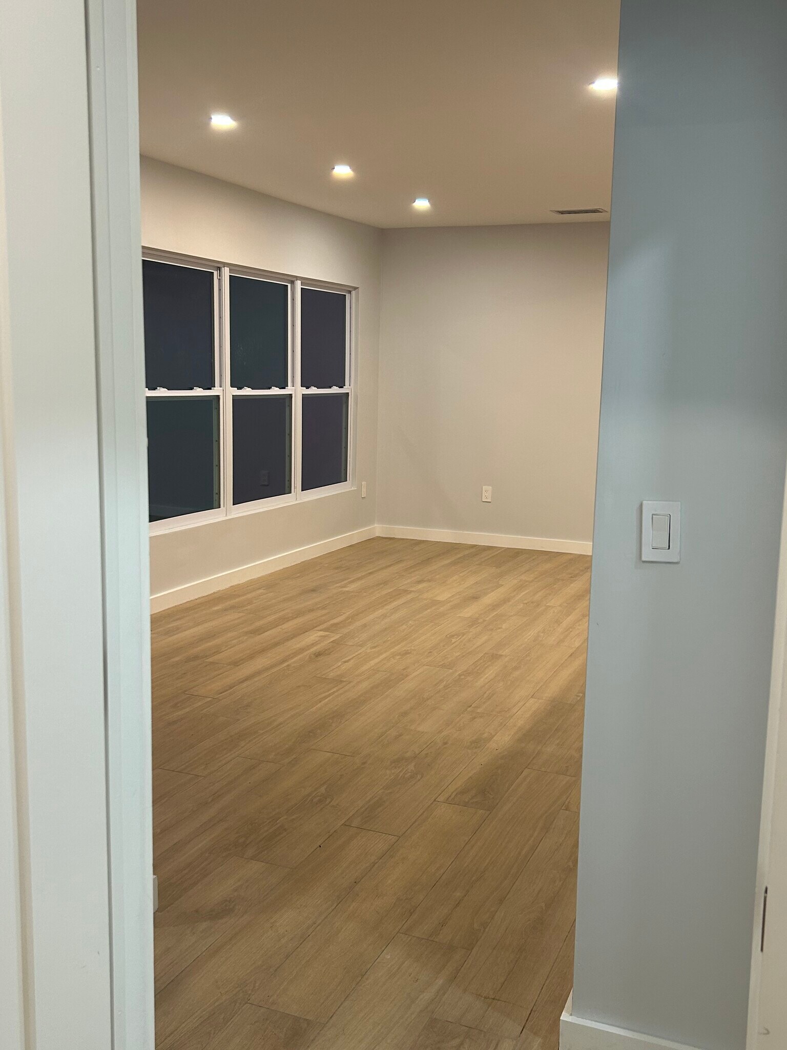 Building Photo - 6859 SW 37th St