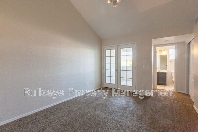 Building Photo - 3716 E University Dr