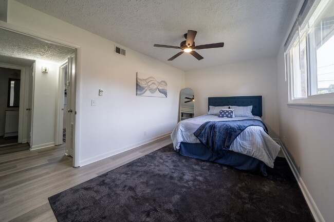 Building Photo - Fully furnished, 2BR Duplex near major healthcare employment centers, colleges, universities, and...