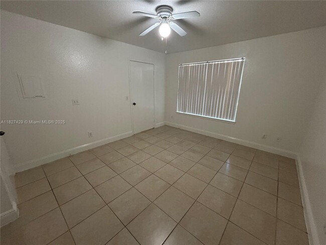 Building Photo - 1725 Palm Cove Blvd