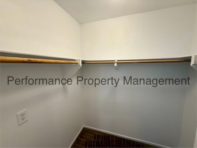 Building Photo - 5503 Coburn Ridge Ct