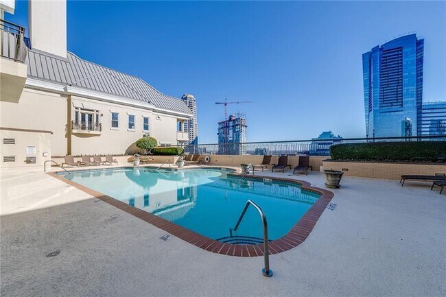 Building Photo - 3334 Peachtree Rd NE