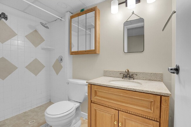 Building Photo - $2,995 - 4 Bed, 2 Bath Home in Broomfield ...
