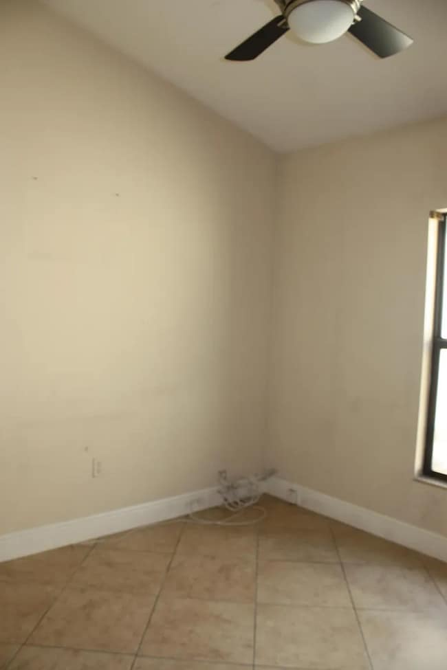 Building Photo - 4743 Clemens St