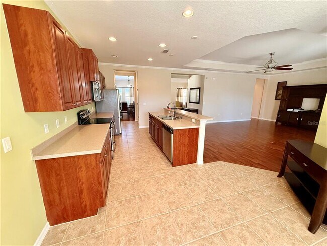 Building Photo - 6222 45th Ln E