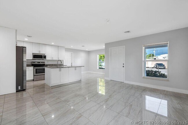 Building Photo - 1506 S J St