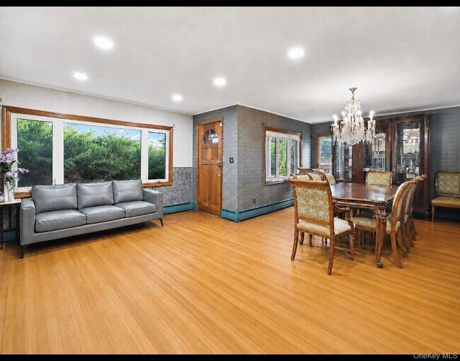 Building Photo - 14 Brisman Dr