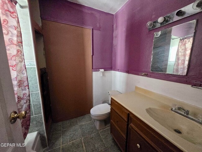 Building Photo - 3214 Douglas Ave