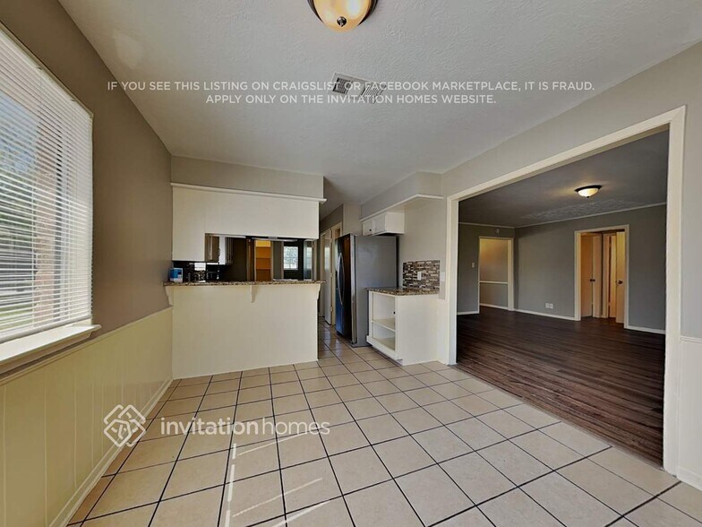 Building Photo - 24202 Spring Mill Ln