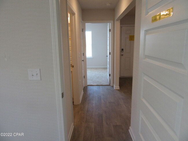 Building Photo - 4015 Pioneer Ln.