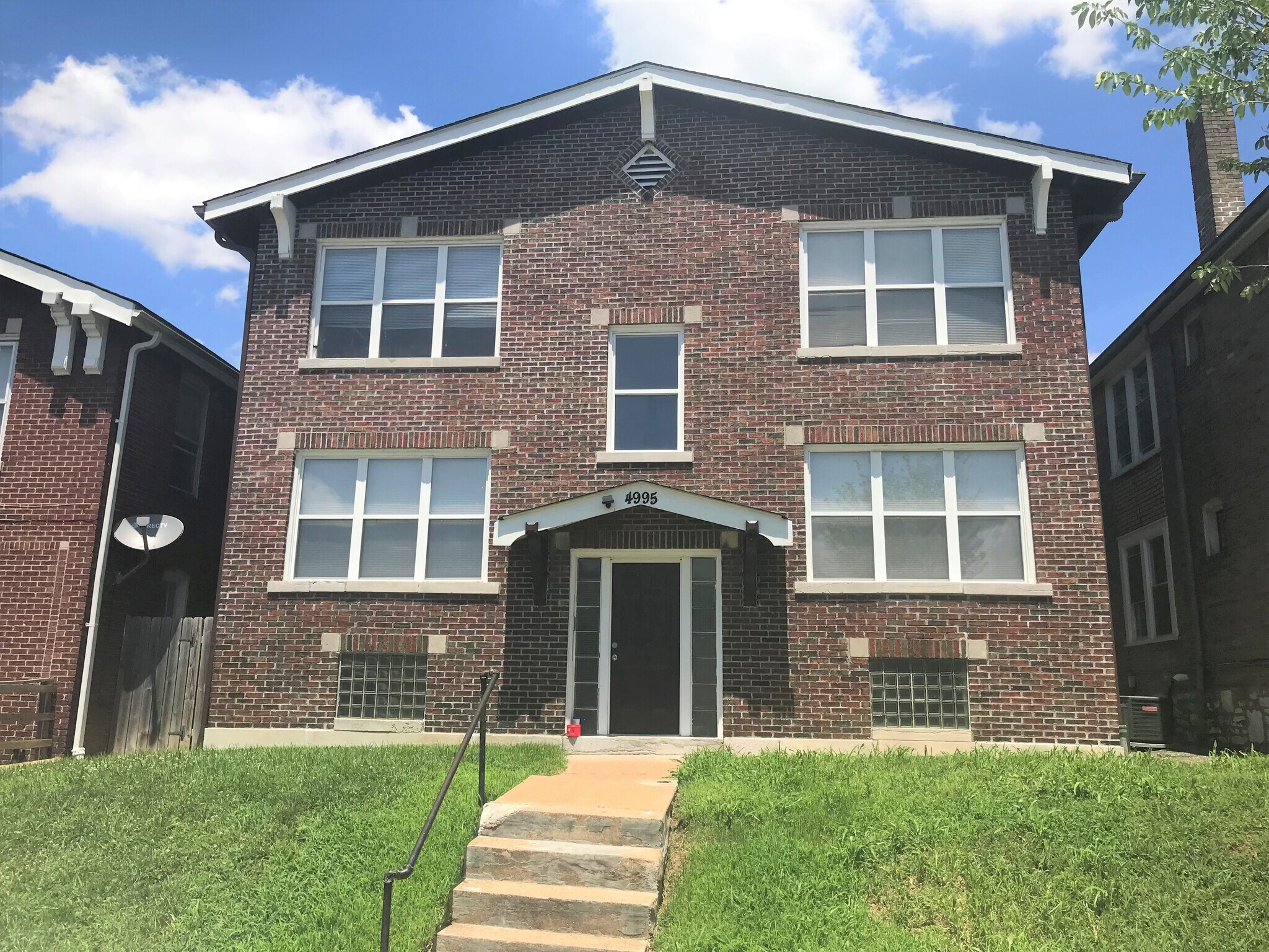 Building Photo - 4995 Quincy St