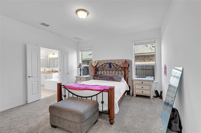 Building Photo - 122 Shagbark Trl