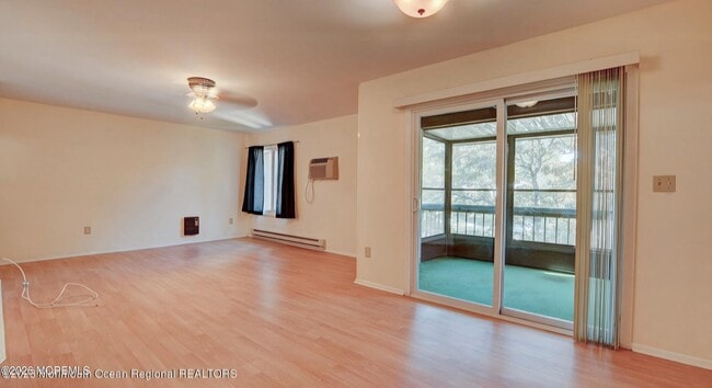 Building Photo - 59 Amberly Dr