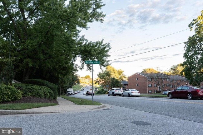 Building Photo - 53 Ashlar Hill Ct