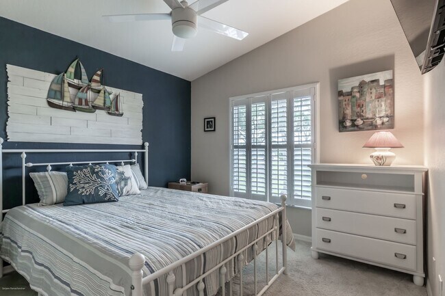 Building Photo - IMMACULATE TURNKEY FURNISHED- NEAR TWIN IS...
