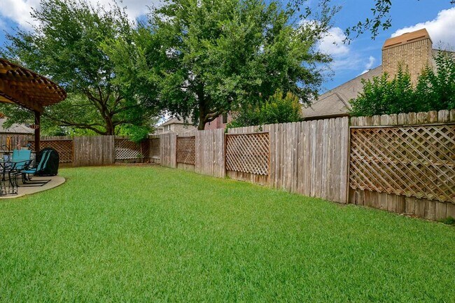 Building Photo - 5431 Jackson Park Ln