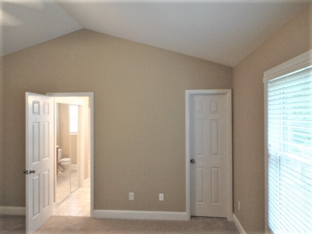 Building Photo - 7167 Orchard Knob Dr