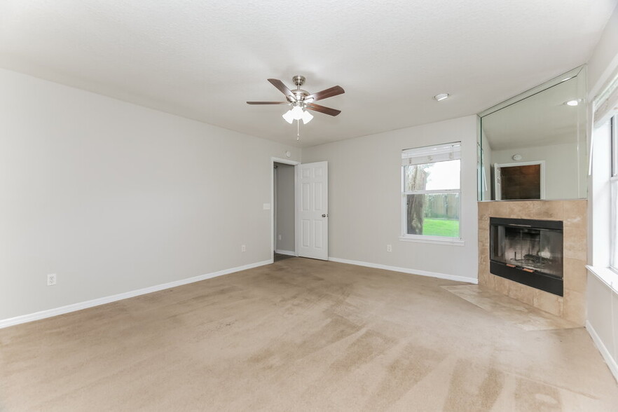 Building Photo - 8842 Fieldside Ct