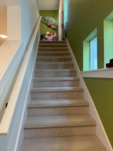 Building Photo - 3844 SE 83rd Ave