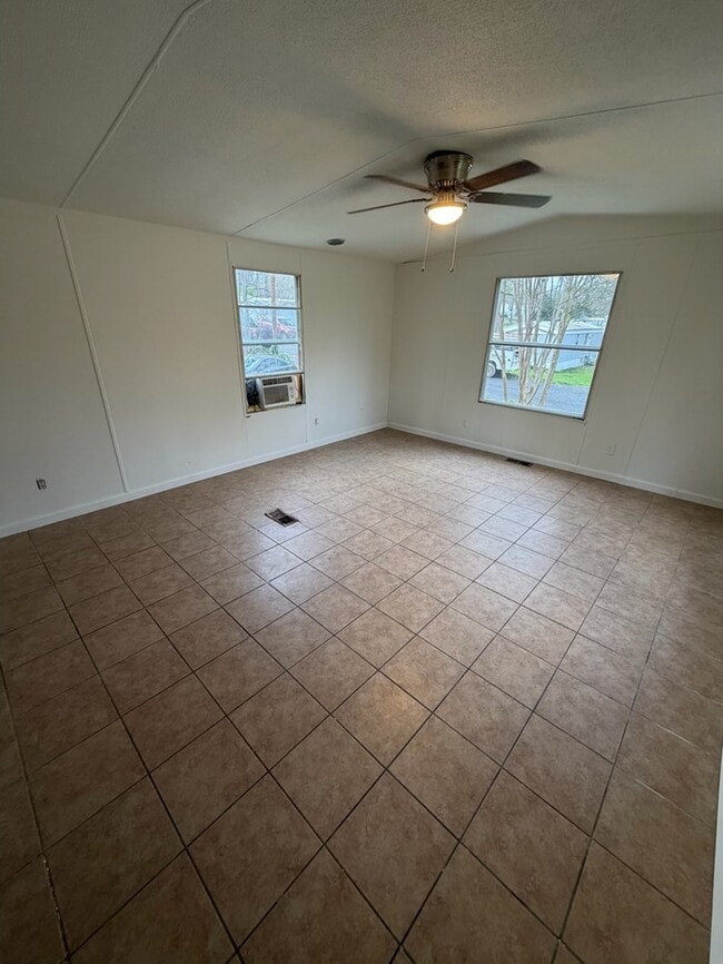 Building Photo - 8100 Yount Rd