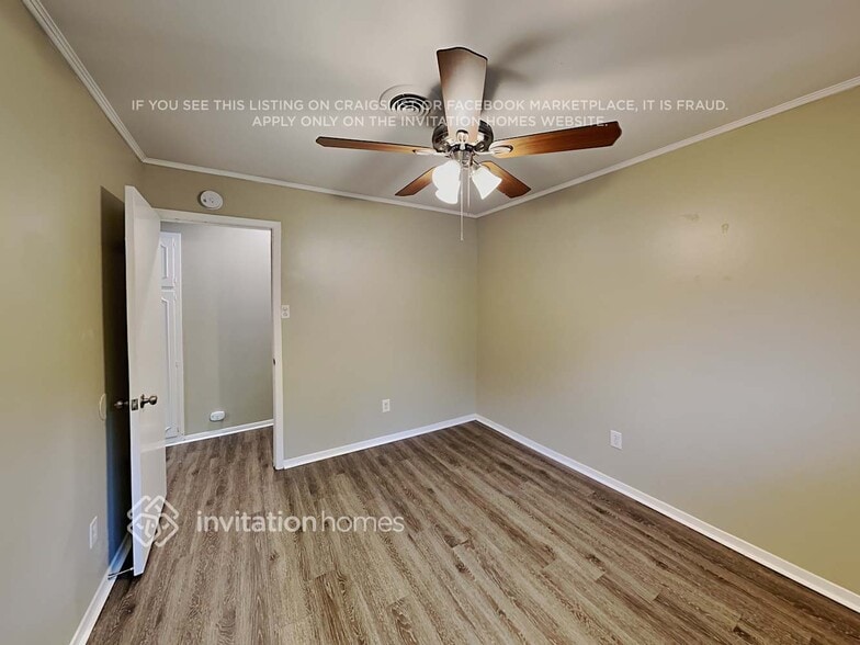 Building Photo - 2815 Norwood Ln