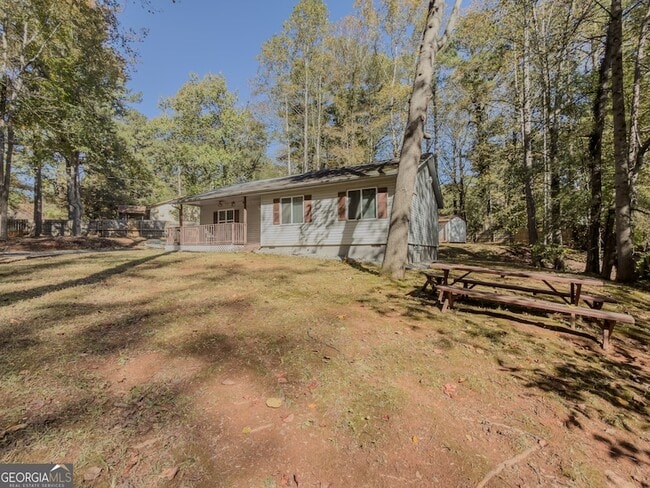 Building Photo - 580 Pineland Cir