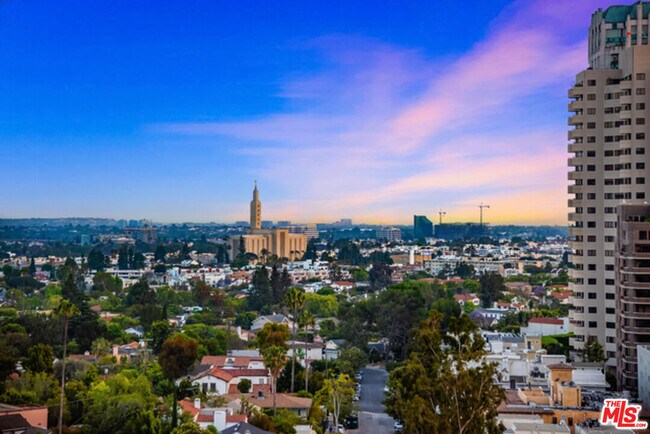 Building Photo - 10450 Wilshire Blvd